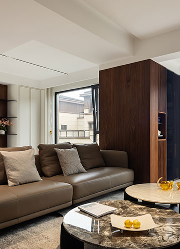 专家学者聚？谔教致躺ㄖ与低碳发展